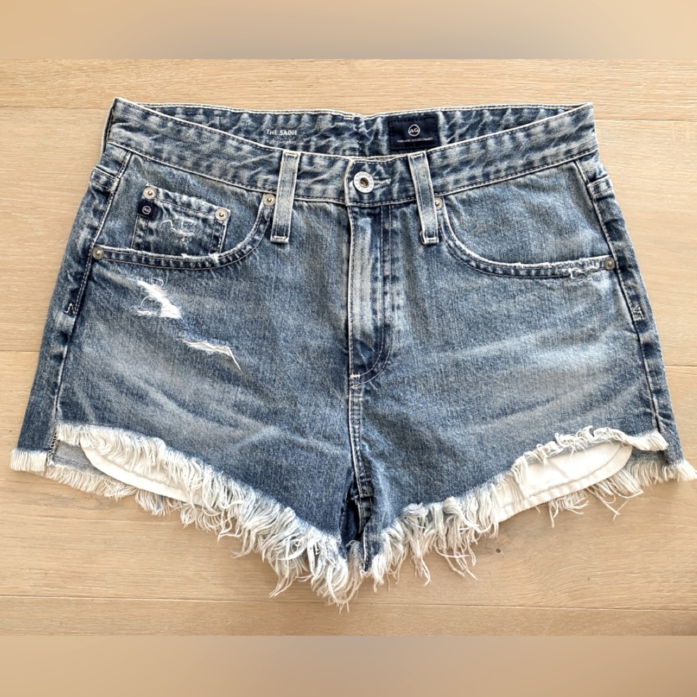 AG Adriano Goldschmied 💙 SADIE Shorts